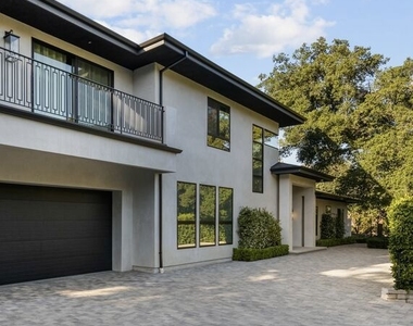 17401 Rancho Street - Photo Thumbnail 4