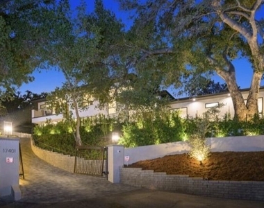 17401 Rancho Street - Photo Thumbnail 4
