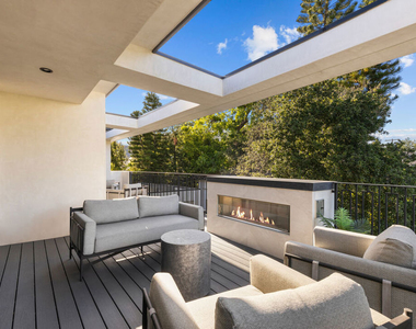 17401 Rancho Street - Photo Thumbnail 36