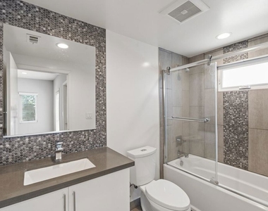6119 Fountain Avenue - Photo Thumbnail 27