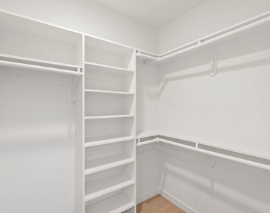 6119 Fountain Avenue - Photo Thumbnail 22