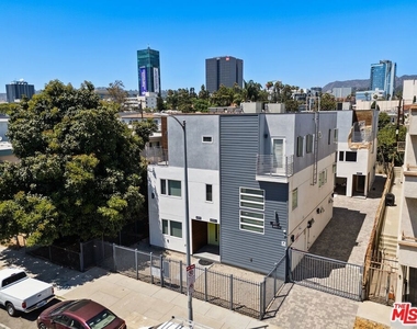 6119 Fountain Avenue - Photo Thumbnail 33