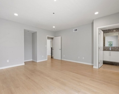6119 Fountain Avenue - Photo Thumbnail 26