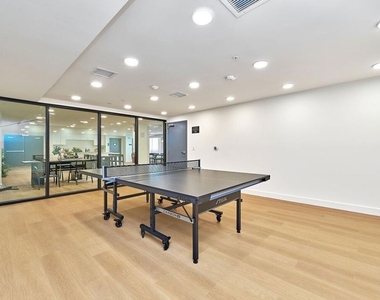 510 S Oxford Avenue - Photo Thumbnail 12