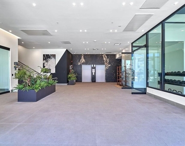 510 S Oxford Avenue - Photo Thumbnail 6