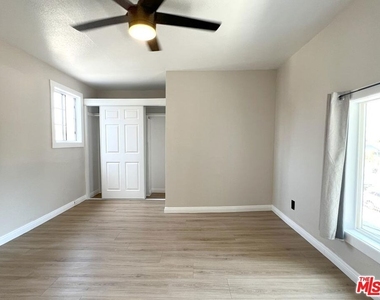 5325 2nd Avenue - Photo Thumbnail 17