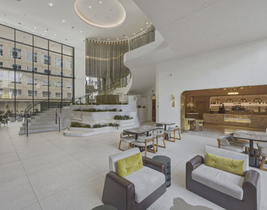 6250 Hollywood Boulevard - Photo Thumbnail 9