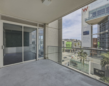 6250 Hollywood Boulevard - Photo Thumbnail 18