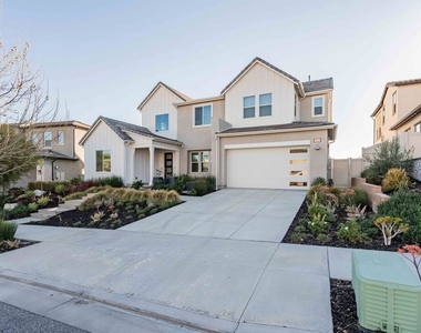 28609 Windbreak Terrace - Photo Thumbnail 32