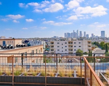 1040 S Mariposa Avenue - Photo Thumbnail 27