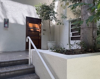 1131 Alta Loma Road - Photo Thumbnail 5