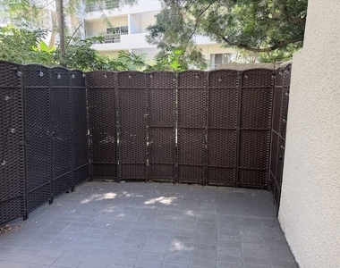 1131 Alta Loma Road - Photo Thumbnail 8