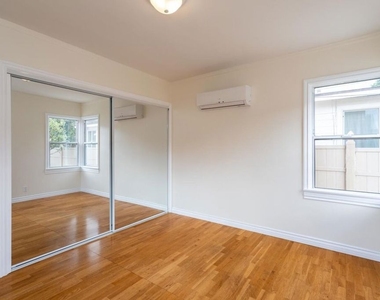200 W Palmer Avenue - Photo Thumbnail 13