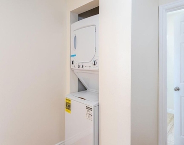 200 W Palmer Avenue - Photo Thumbnail 16