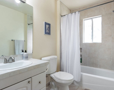 843 N Ogden Drive - Photo Thumbnail 12