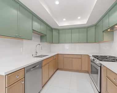 2541 Stoner Avenue - Photo Thumbnail 3