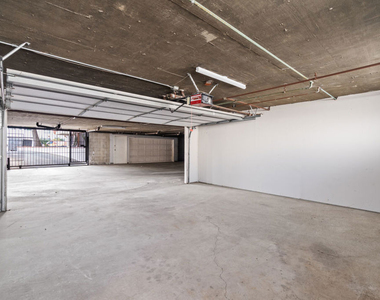 2541 Stoner Avenue - Photo Thumbnail 13
