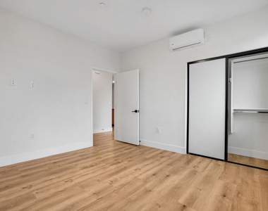 5657 Virginia Avenue - Photo Thumbnail 13