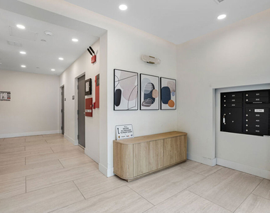 5657 Virginia Avenue - Photo Thumbnail 30