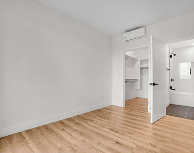5657 Virginia Avenue - Photo Thumbnail 17