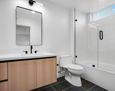 5657 Virginia Avenue - Photo Thumbnail 25