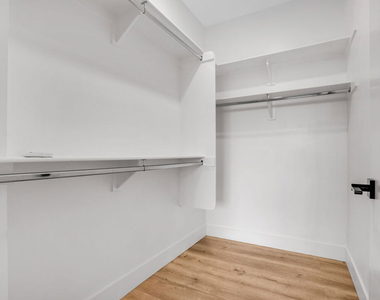 5657 Virginia Avenue - Photo Thumbnail 20