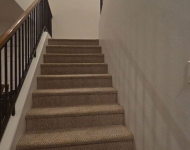 17144 Chatsworth Street - Photo Thumbnail 7