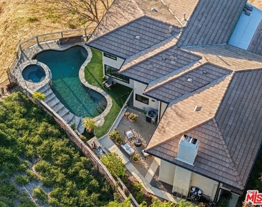53 Saddlebow Road - Photo Thumbnail 5