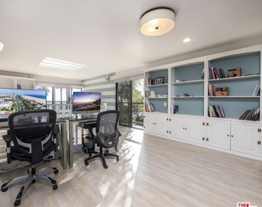 833 Ocean Avenue - Photo Thumbnail 28