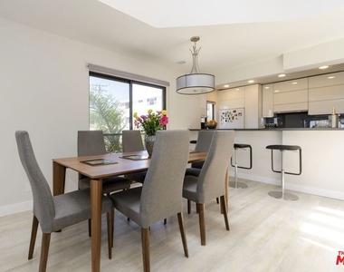 833 Ocean Avenue - Photo Thumbnail 6
