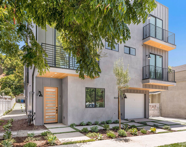 1834 N Echo Park Avenue - Photo Thumbnail 23