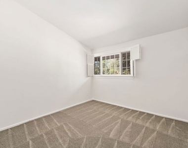 5824 Laramie Avenue - Photo Thumbnail 17
