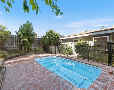 5824 Laramie Avenue - Photo Thumbnail 34