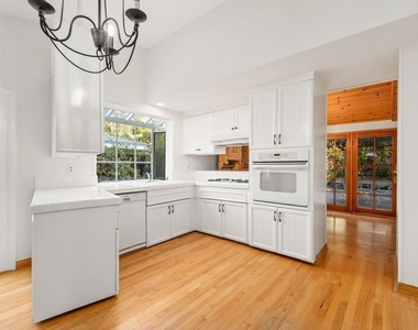 5824 Laramie Avenue - Photo Thumbnail 6