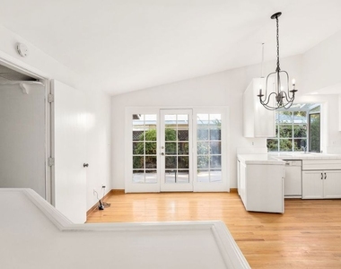 5824 Laramie Avenue - Photo Thumbnail 4