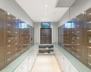 10660 Wilshire Boulevard - Photo Thumbnail 36