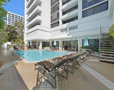 10660 Wilshire Boulevard - Photo Thumbnail 37