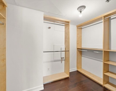 10660 Wilshire Boulevard - Photo Thumbnail 12