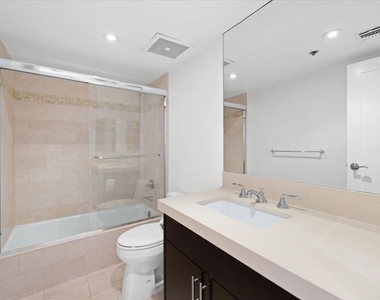 10660 Wilshire Boulevard - Photo Thumbnail 27