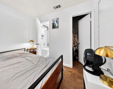 6838 Haywood Street - Photo Thumbnail 36