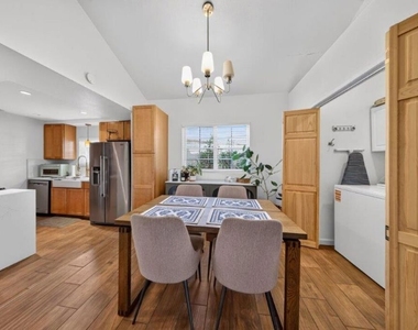 6838 Haywood Street - Photo Thumbnail 21