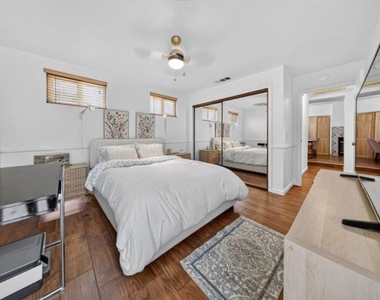 6838 Haywood Street - Photo Thumbnail 33