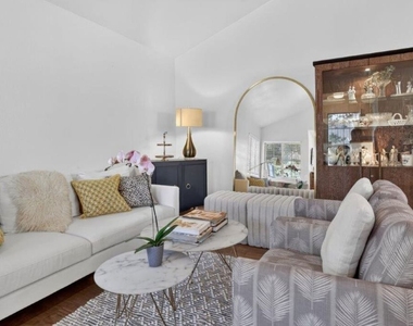 6838 Haywood Street - Photo Thumbnail 14