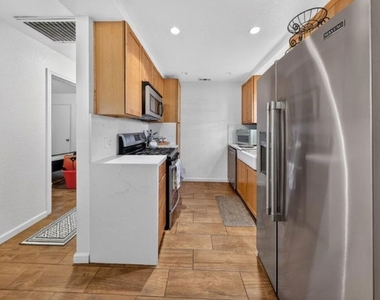 6838 Haywood Street - Photo Thumbnail 8