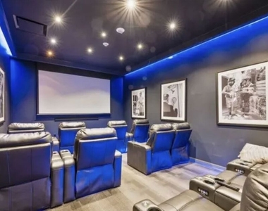 6250 Hollywood Boulevard - Photo Thumbnail 20