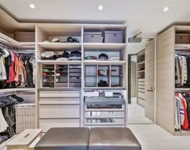 6250 Hollywood Boulevard - Photo Thumbnail 12