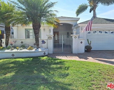 7539 Denrock Avenue - Photo Thumbnail 1