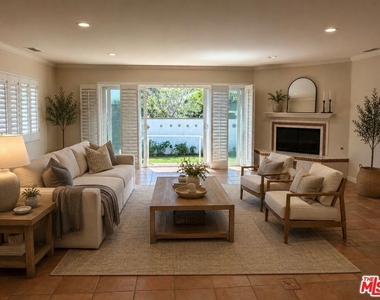 7539 Denrock Avenue - Photo Thumbnail 5