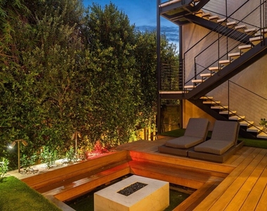 1368 Beckwith Avenue - Photo Thumbnail 14