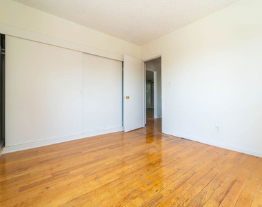 941 N San Vicente Boulevard - Photo Thumbnail 21